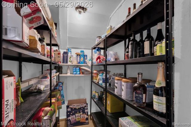 1207 Hoffman Avenue, Royal Oak, MI 48067