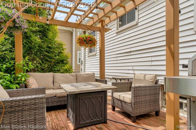 1207 Hoffman Avenue, Royal Oak, MI 48067