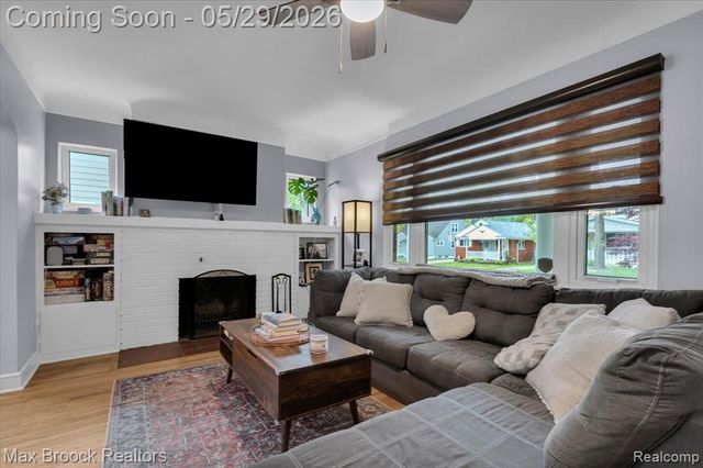 1207 Hoffman Avenue, Royal Oak, MI 48067