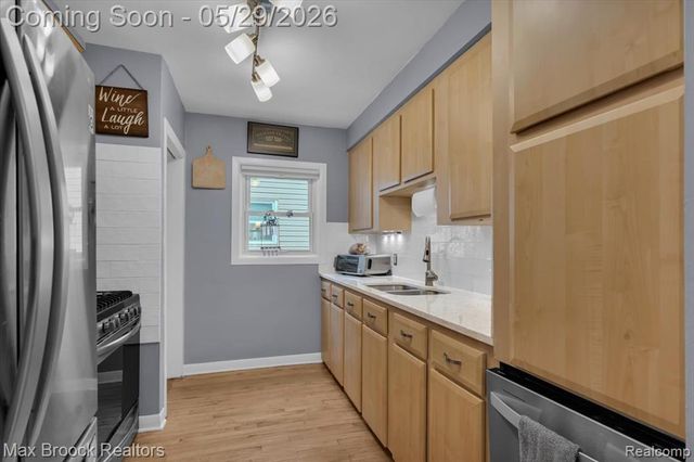1207 Hoffman Avenue, Royal Oak, MI 48067