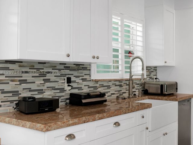 2049 Windward Dr, Lauderdale By The Sea, FL 33062