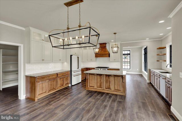 011 STARLIGHT LANE, Lebanon, PA 17046