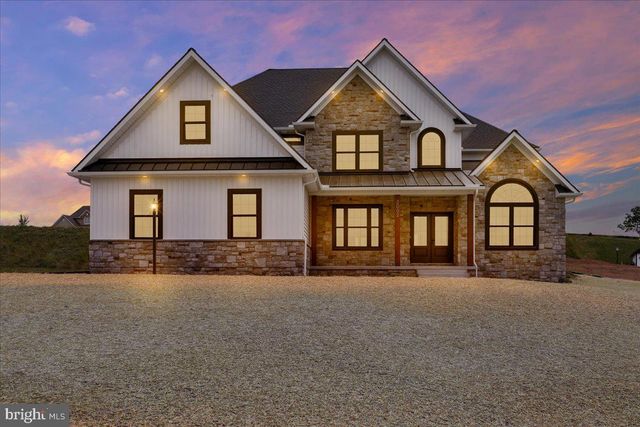 011 STARLIGHT LANE, Lebanon, PA 17046