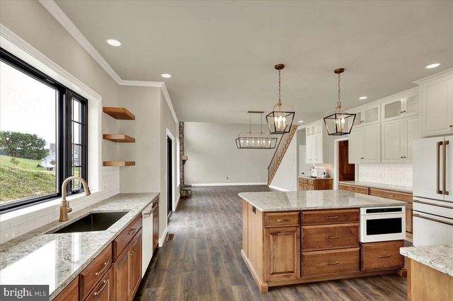 011 STARLIGHT LANE, Lebanon, PA 17046
