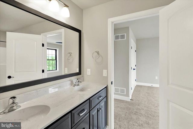 011 STARLIGHT LANE, Lebanon, PA 17046
