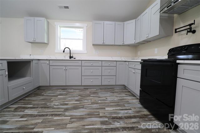 922 Marshville Olive Branch Road, Marshville, NC 28103