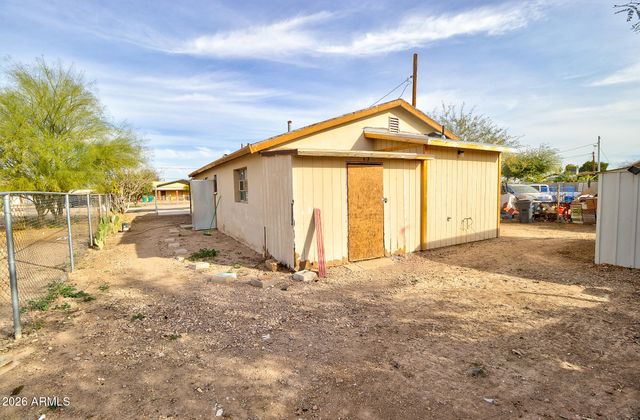 207 E 6TH Street, Eloy, AZ 85131