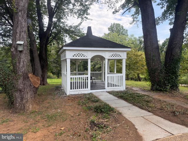 753 BEAR WALLOW RD, Warrenton, VA 20186