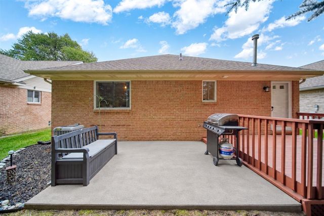 36457 Black Oak Drive, Westland, MI 48185