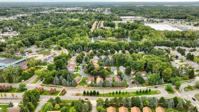 36457 Black Oak Drive, Westland, MI 48185