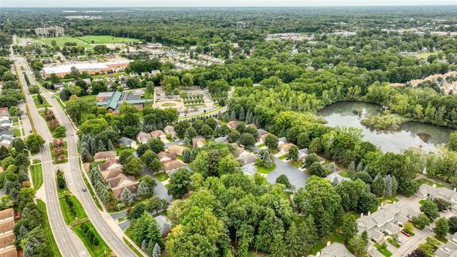 36457 Black Oak Drive, Westland, MI 48185
