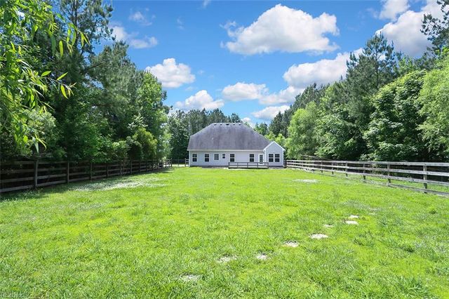 139 Southern Pine DR, Moyock, NC 27958