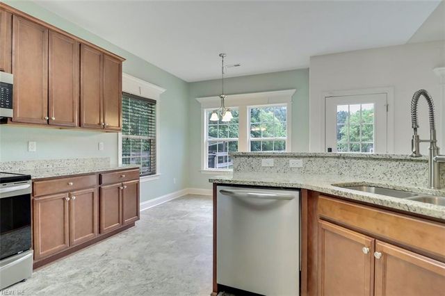 139 Southern Pine DR, Moyock, NC 27958