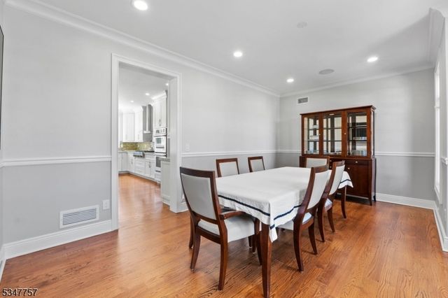 181 Stonehenge Ter, Clark Twp., NJ 07066