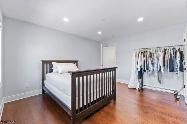 181 Stonehenge Ter, Clark Twp., NJ 07066