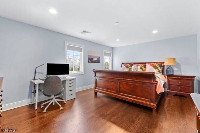 181 Stonehenge Ter, Clark Twp., NJ 07066