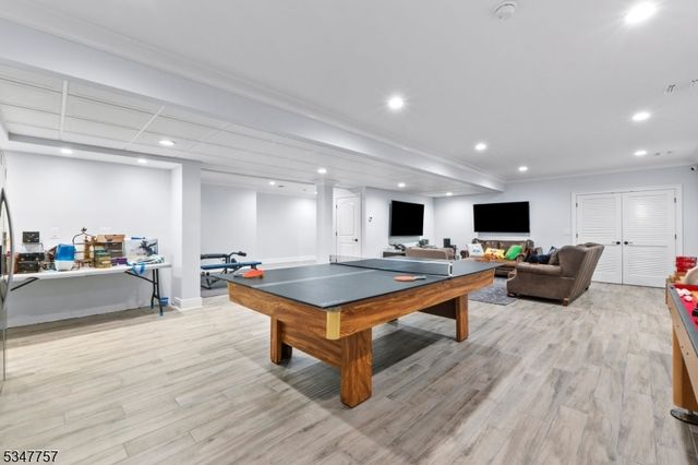 181 Stonehenge Ter, Clark Twp., NJ 07066