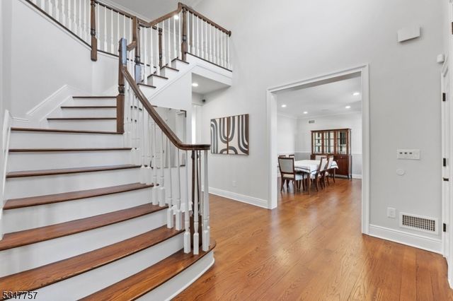 181 Stonehenge Ter, Clark Twp., NJ 07066