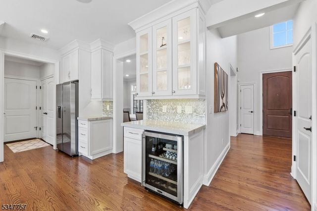 181 Stonehenge Ter, Clark Twp., NJ 07066