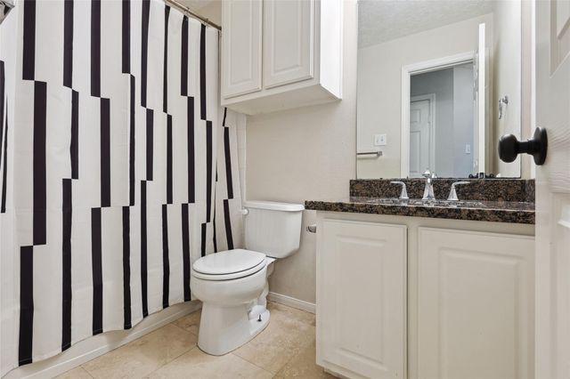 10 Eastwood Place, The Woodlands, TX 77382