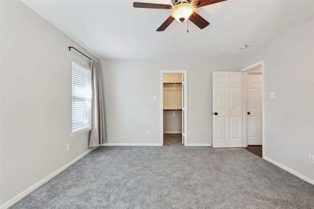 10 Eastwood Place, The Woodlands, TX 77382