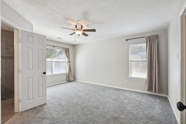 10 Eastwood Place, The Woodlands, TX 77382