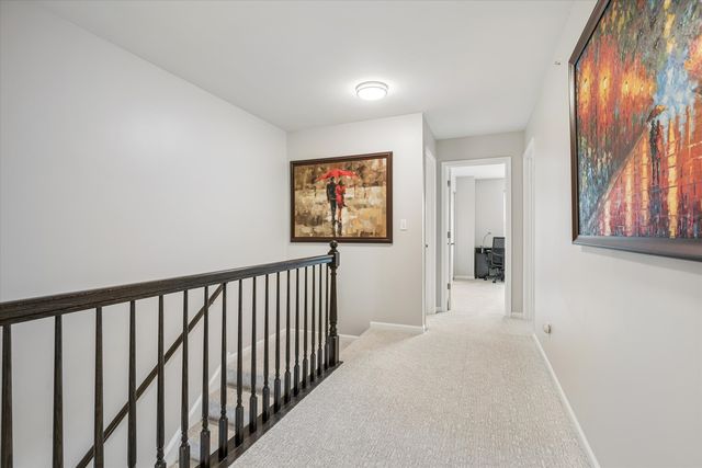 33 N Lincoln Lane, Arlington Heights, IL 60004