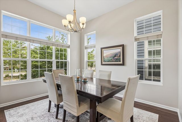 33 N Lincoln Lane, Arlington Heights, IL 60004