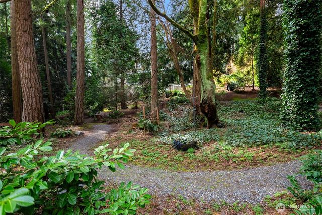 13609 NE 28th Street, Bellevue, WA 98005