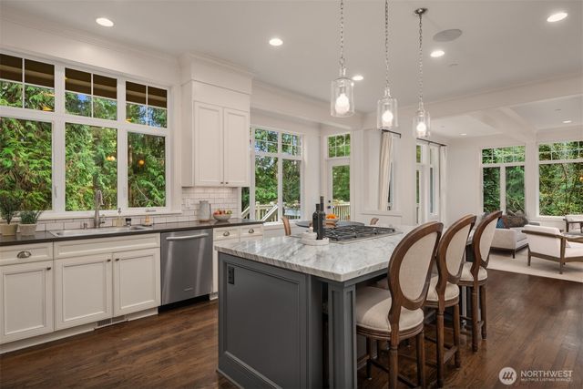 13609 NE 28th Street, Bellevue, WA 98005