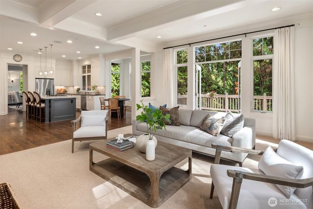 13609 NE 28th Street, Bellevue, WA 98005