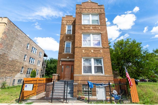 3810 W Ohio Street, Chicago, IL 60624
