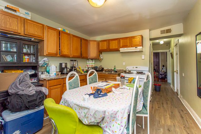 3810 W Ohio Street, Chicago, IL 60624