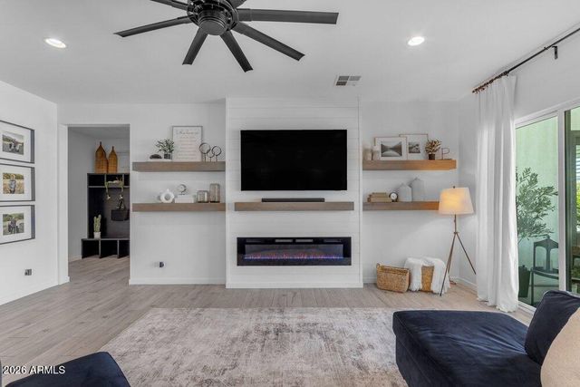 1162 E LA FORTUNA Court, San Tan Valley, AZ 85140