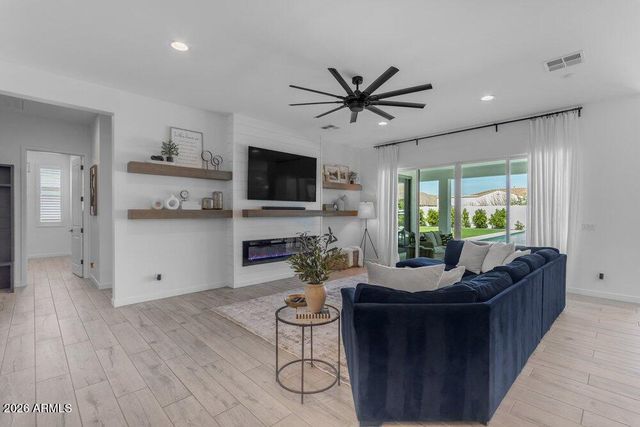 1162 E LA FORTUNA Court, San Tan Valley, AZ 85140