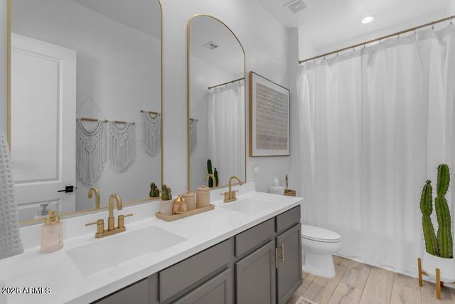 1162 E LA FORTUNA Court, San Tan Valley, AZ 85140