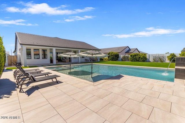 1162 E LA FORTUNA Court, San Tan Valley, AZ 85140