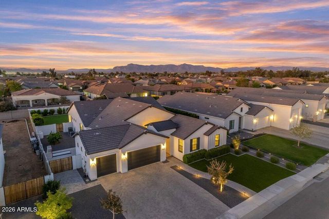 1162 E LA FORTUNA Court, San Tan Valley, AZ 85140