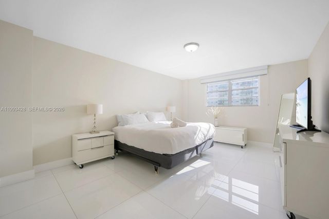 19370 Collins Avenue 916, Sunny Isles Beach, FL 33160