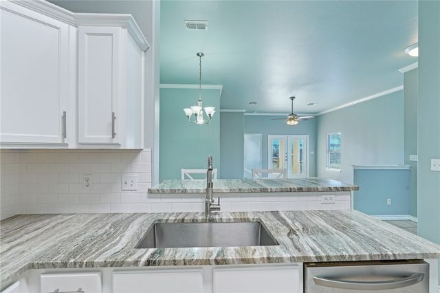 15410 Grass Cay Ct, Corpus Christi, TX 78418