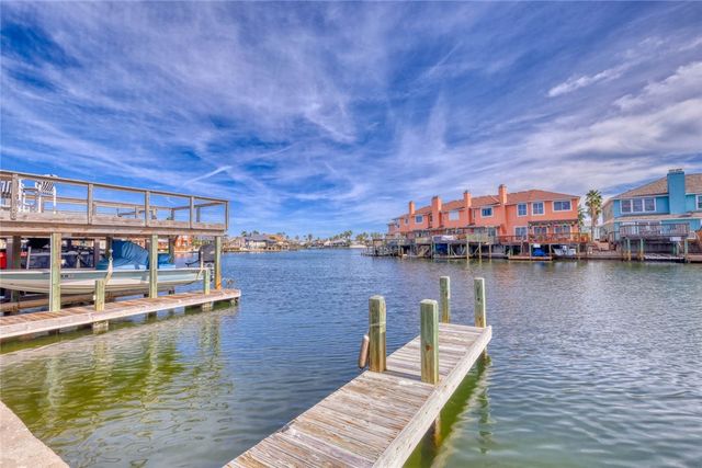 15410 Grass Cay Ct, Corpus Christi, TX 78418