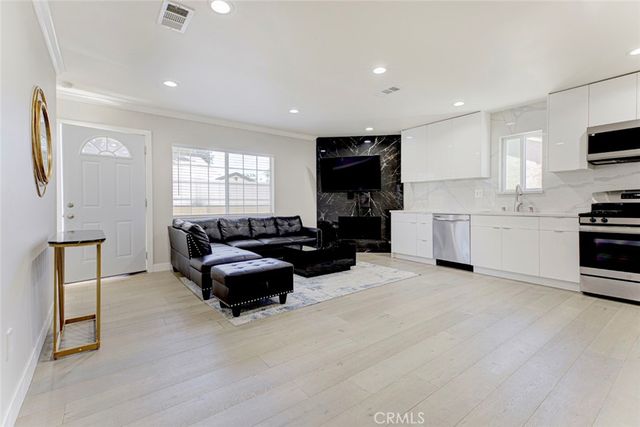 9261 Lev, Arleta, CA 91331