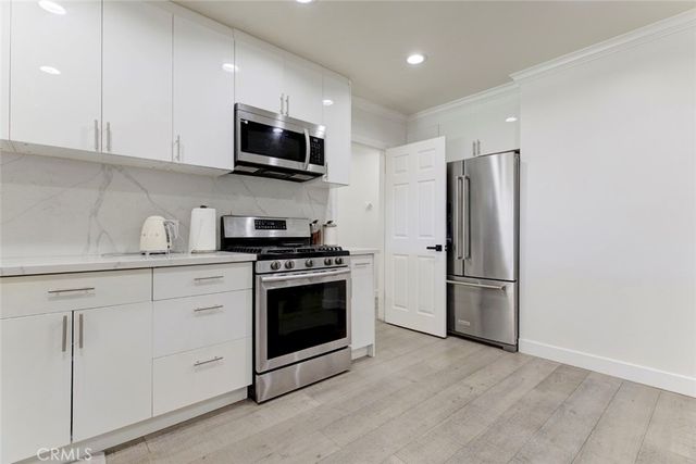 9261 Lev, Arleta, CA 91331