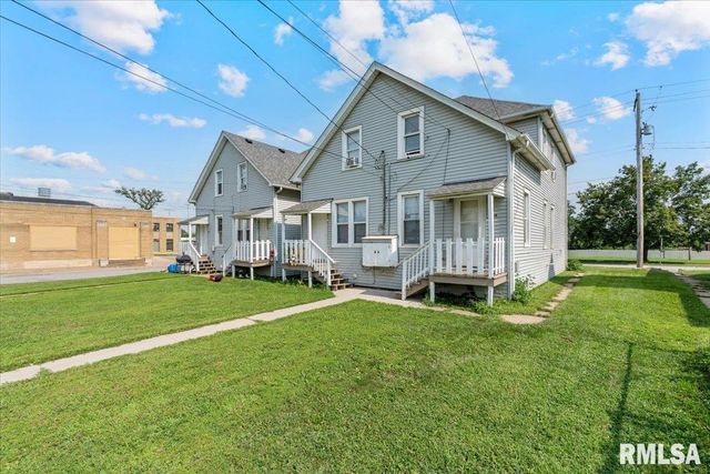 2502 ROCKINGHAM Road, Davenport, IA 52802