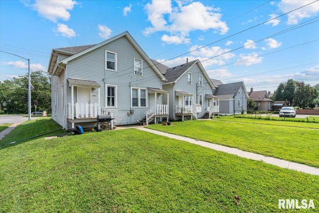 2502 ROCKINGHAM Road, Davenport, IA 52802