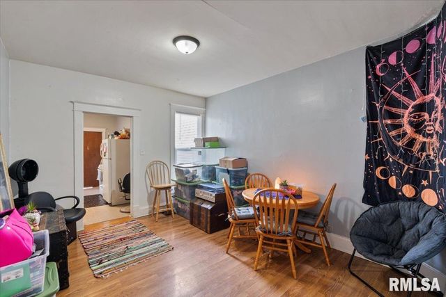 2502 ROCKINGHAM Road, Davenport, IA 52802