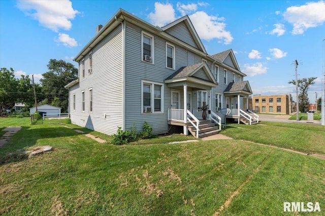 2502 ROCKINGHAM Road, Davenport, IA 52802