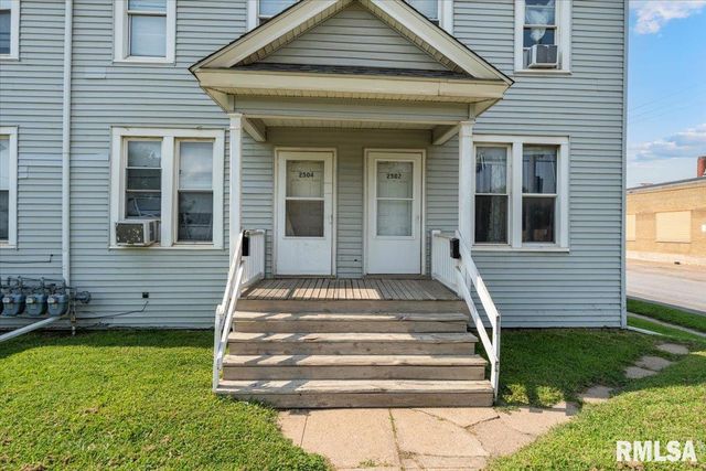 2502 ROCKINGHAM Road, Davenport, IA 52802