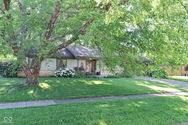 1085 Waterford Drive, Greenwood, IN 46142