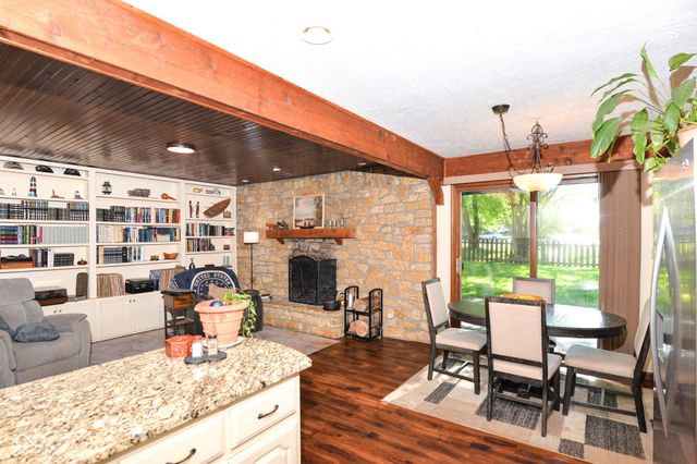 1085 Waterford Drive, Greenwood, IN 46142